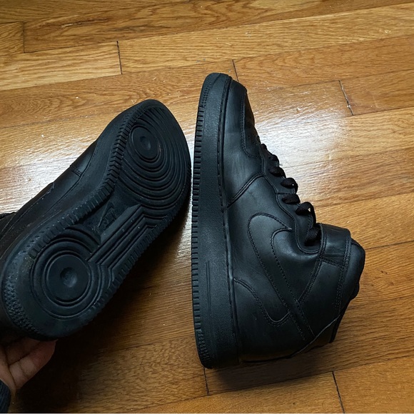 all black air force ones high top